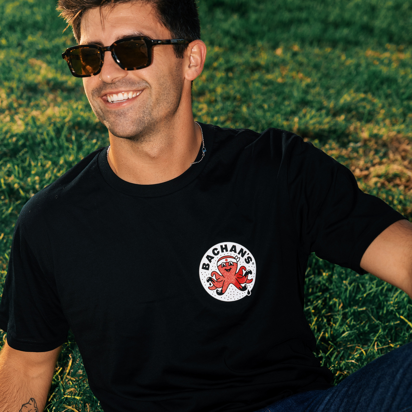 Knuckles Tee I4